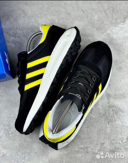 Кроссовки adidas retropy e5