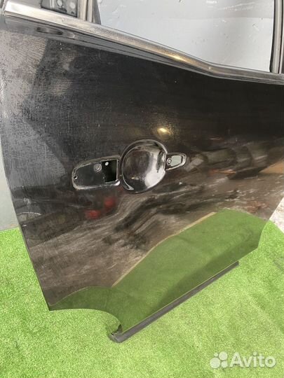 Задняя правая дверь Mazda CX-7