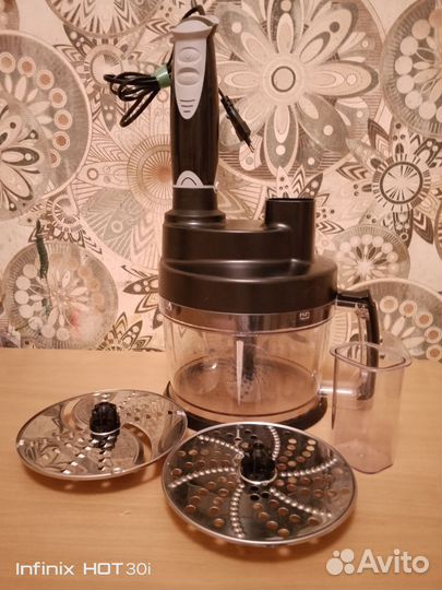 Кухонный процессор (комбайн)