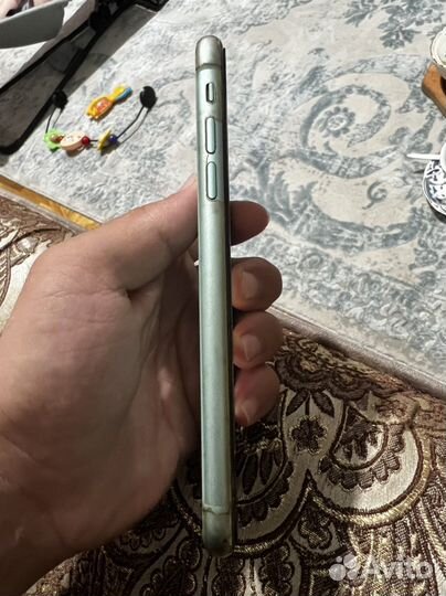 Мобильные телефоны бу iPhone 11