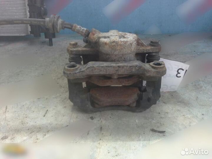 Суппорт передний левый Renault Megane II 2002-2009