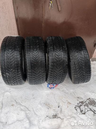 Goodyear UltraGrip Ice SUV 255/55 R18 109T