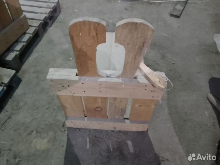 Продам станок для дойки коз и овец