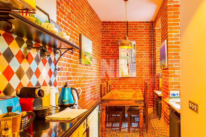 6-к. квартира, 317 м², 2/2 эт.