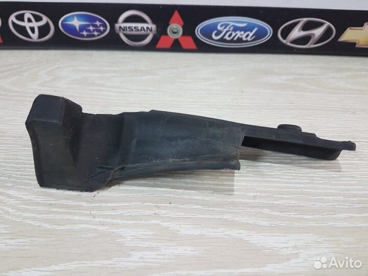 Пыльник крыла передний левый Bmw 5-Series F10