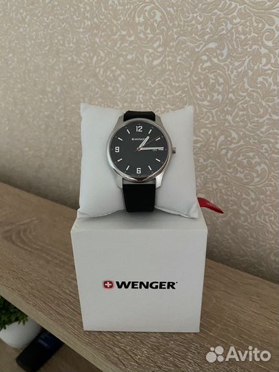 Швейцарские часы Wenger