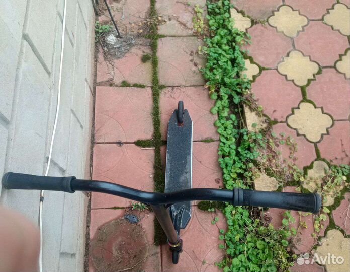 Трюковой самокат tech team brok