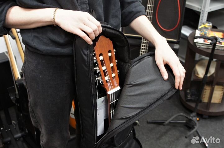 Лчгк3 Чехол для классической гитары утепленный Lut