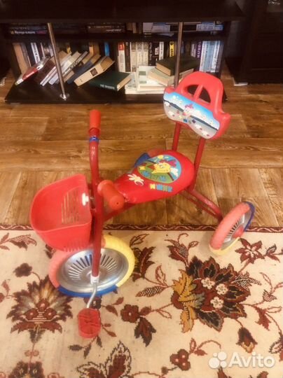 Детский трехколесный велосипед