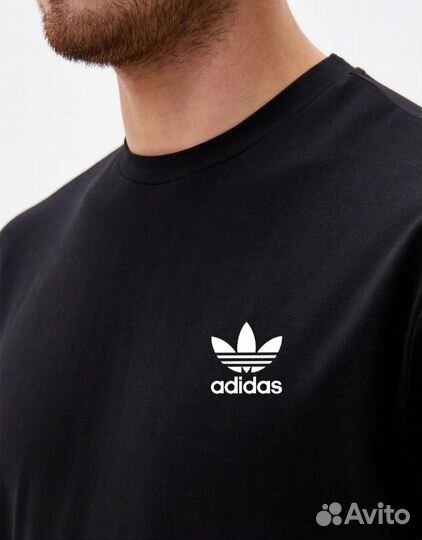 Футболка adidas универсальная