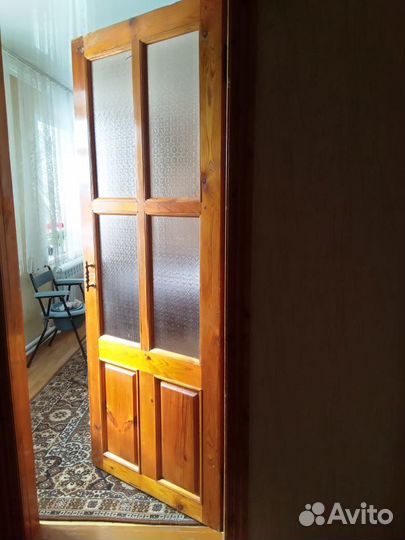 Двери деревянные межкомнатные б/у 2 штуки