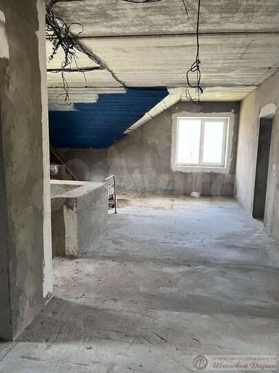 Дом 381,1 м² на участке 10,5 сот.