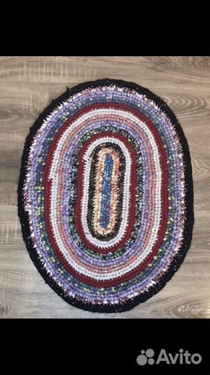 Коврик вязанный из лоскутков