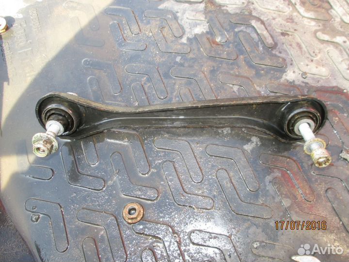 Тяга задняя поперечная левая Фольксваген Пассат