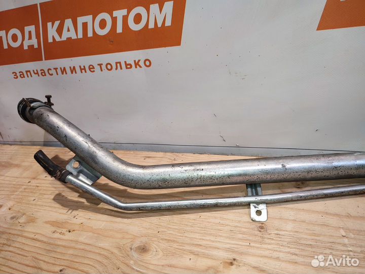 Горловина топливного бака Suzuki Grand Vitara