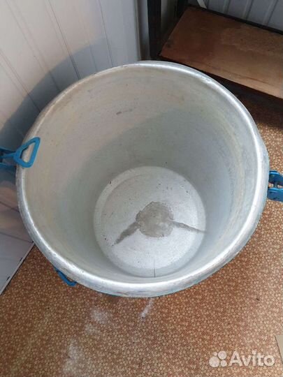 Бак с аллюминевой вставкой