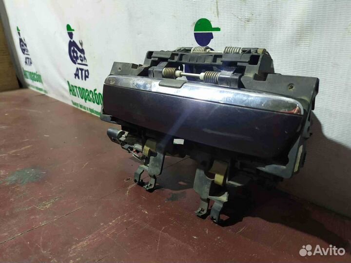 Ручка дверная левая задняя Audi A8 d3