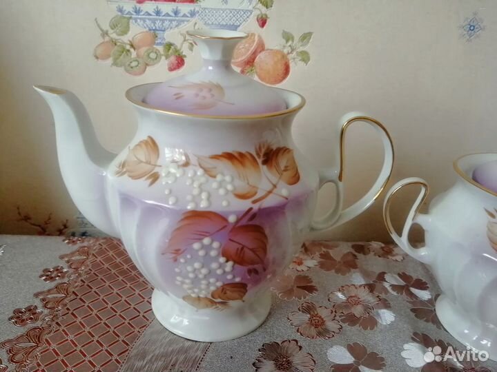 Сервиз чайный чайник сахарница