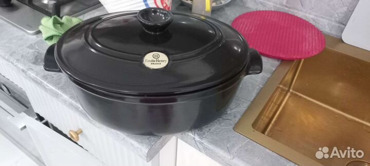 Кастрюля новая эмели генри