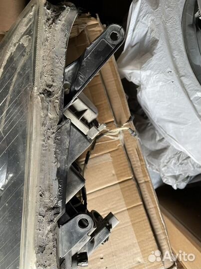 Правая передняя фара