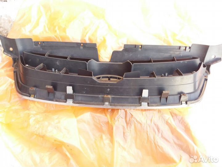 Решетка радиатора Subaru Legacy BL5 рест