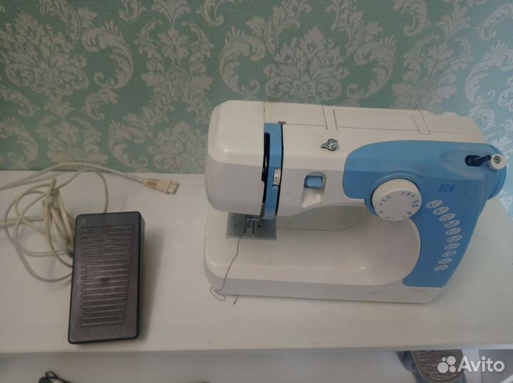 Швейная машина