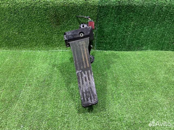 Педаль газа Hyundai Elantra седан 1.6 2011