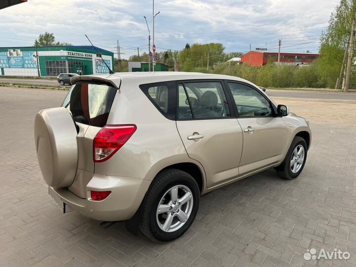 Toyota RAV4 2.0 AT, 2009, 45 211 км