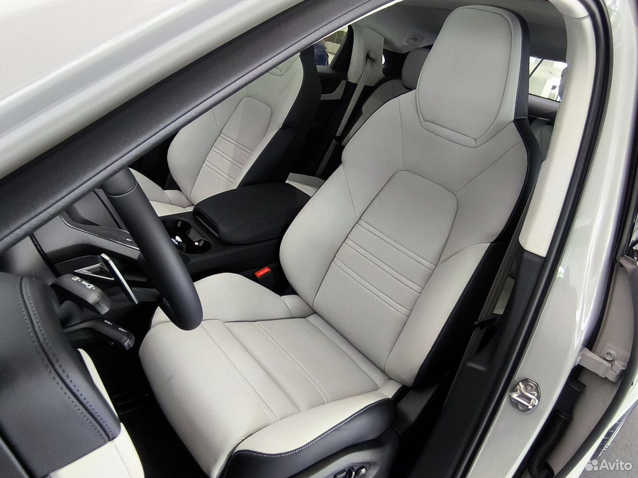 Porsche Cayenne Coupe 3.0 AT, 2026