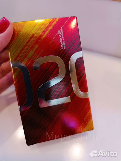 Molecules Escentric 02