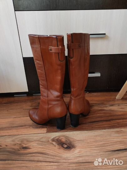 Кожаные демисезонные сапоги 38 размер