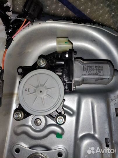 Моторчик стеклоподъемника 824501m000 Kia Soul 1