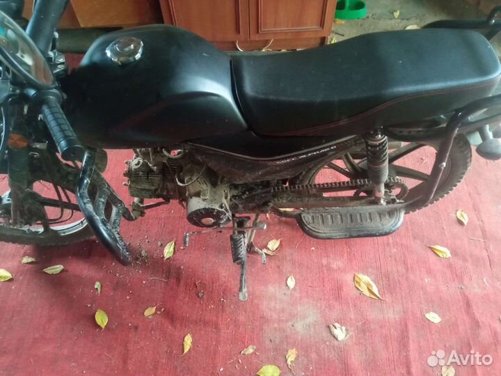 Продаю мопед
