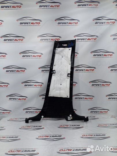 Накладка центральной стойки салона левая Genesis