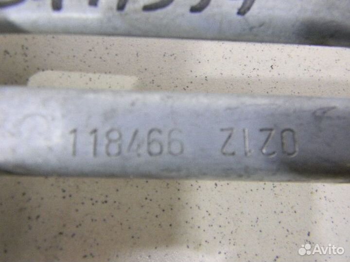 Стеклоподъемник механический задний левый