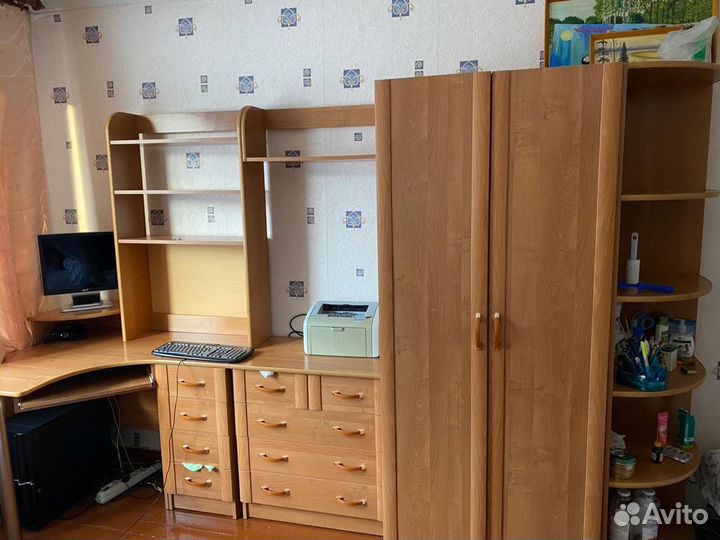 Детская стенка со столом