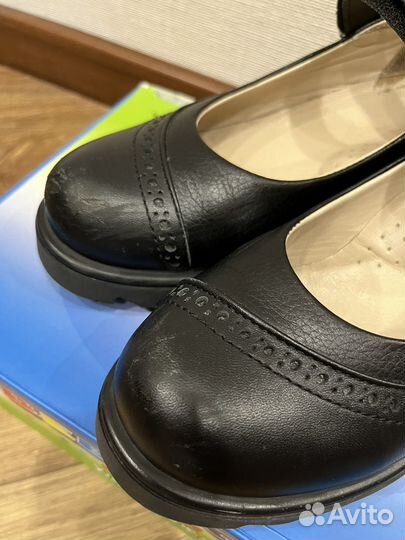 Туфли для девочки34 размер