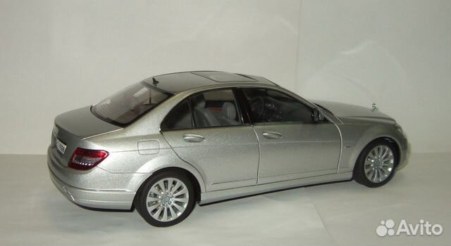 Мерседес Mercedes C Klass W204 2007 AutoArt 1:18