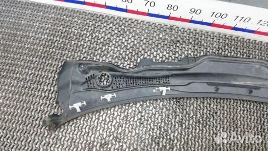 Накладка декоративная (жабо, дождевик) volvo S40 I