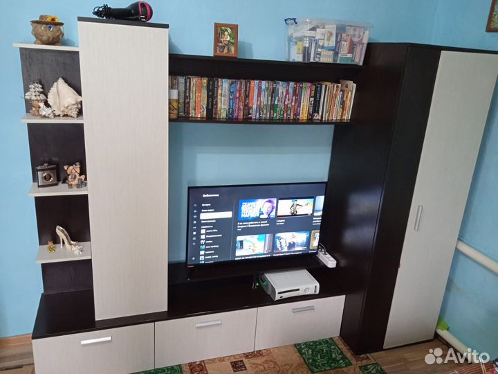 Стенка в гостиную