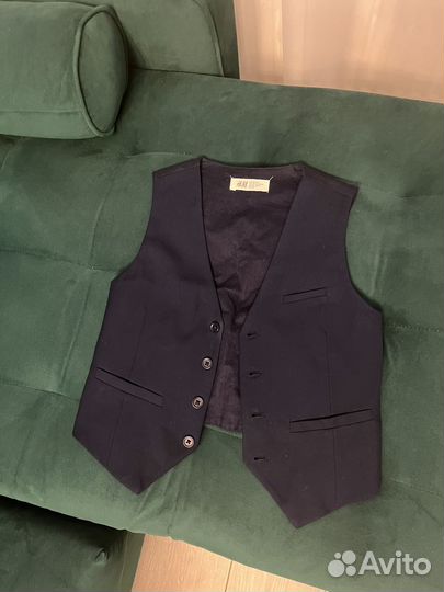 Жилетка для мальчика школьная 128