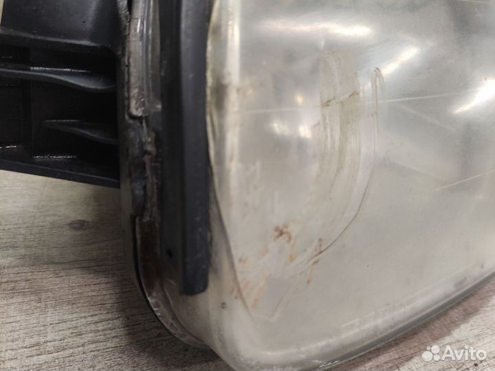 Фара левая Hyundai Santa Fe 1