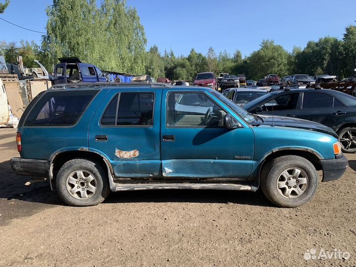 Зеркало правое chevrolet blazer 1997