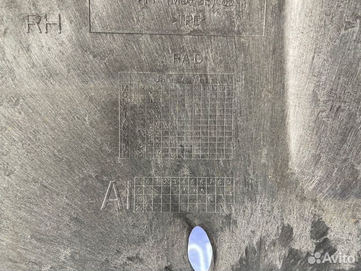 Доп. деталь колесной ниши П передний правый Bmw X5