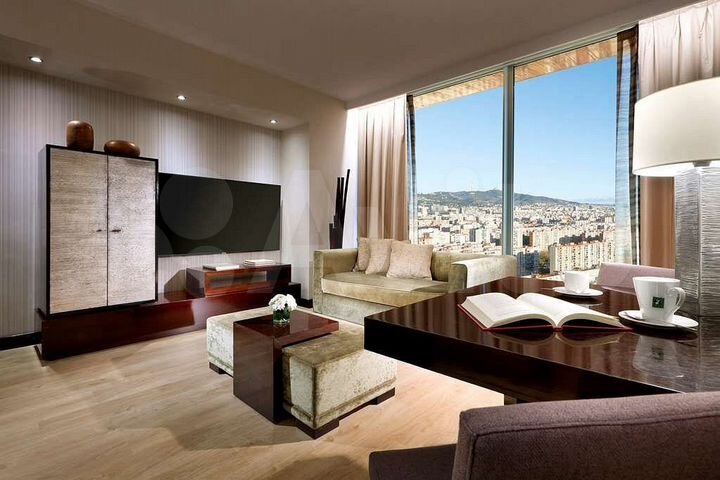 3-к. квартира, 150 м², 18/23 эт.