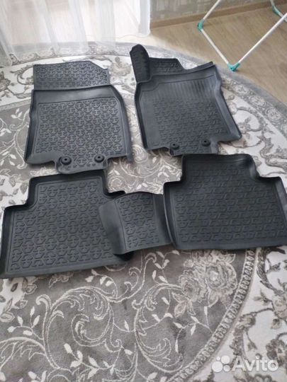 Автомобильные коврики от Nissan х трейл