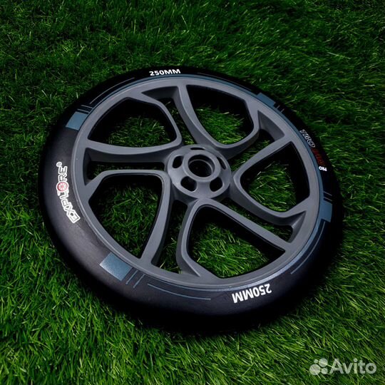 Колесо самоката 250 мм серо - черное