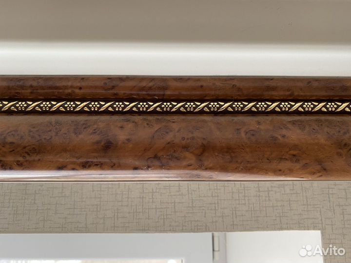 Карниз потолочный трех рядный