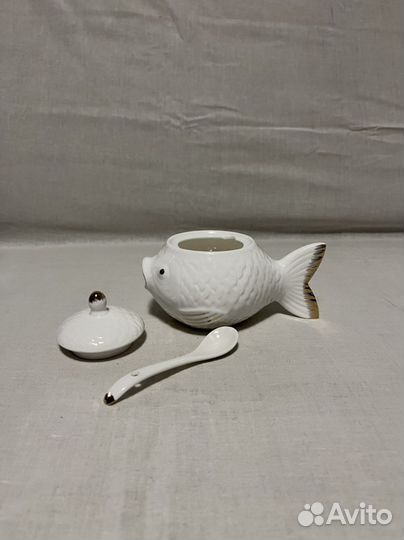 Икорница рыбка фарфор