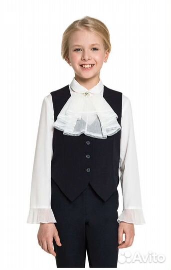 Жилет школьный р122-128 Новый